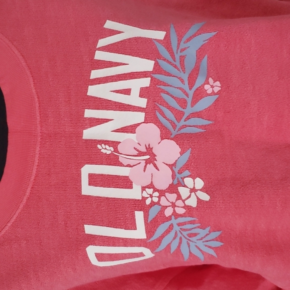 Old Navy top size medium NWOT - Picture 2 of 4